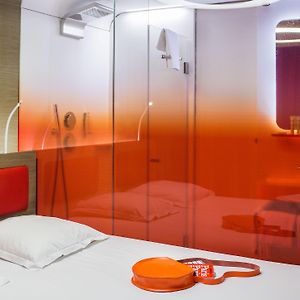 Aanpalende Kamer